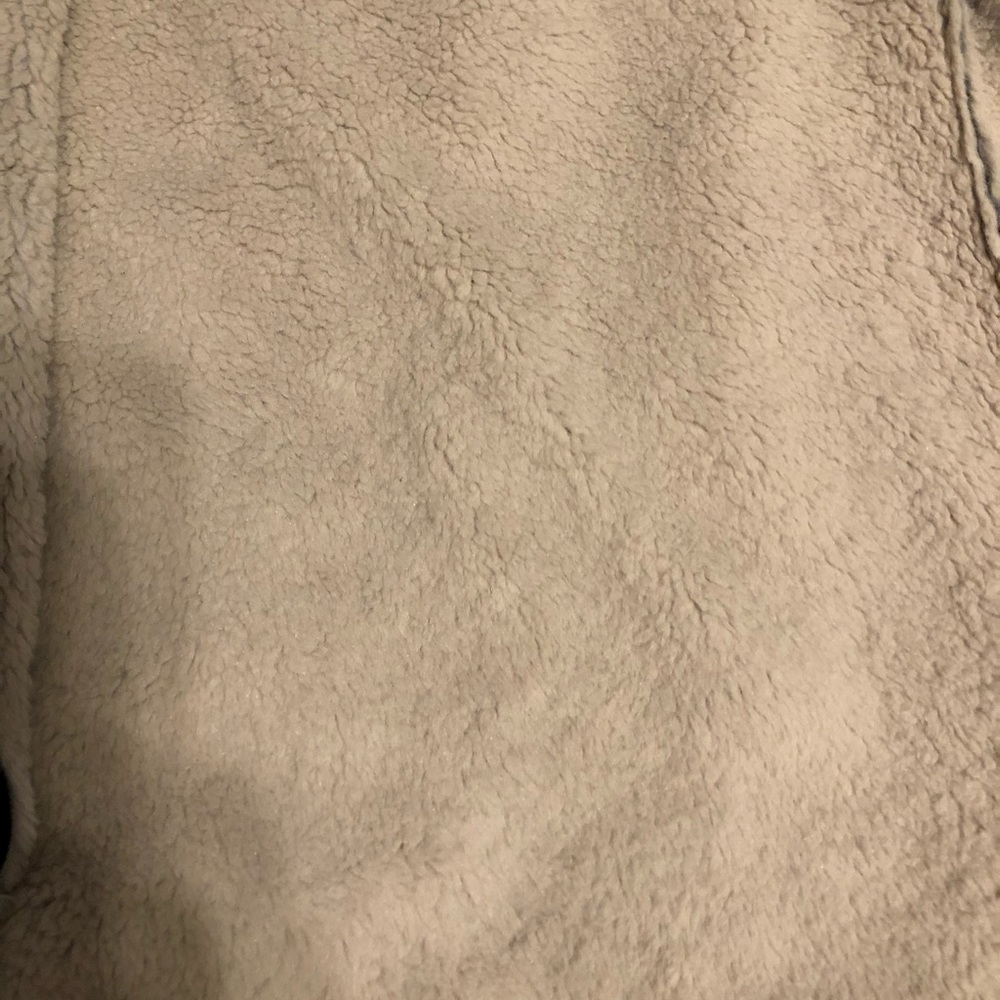 Madison & Lola Women Vest - Picture 9 of 10